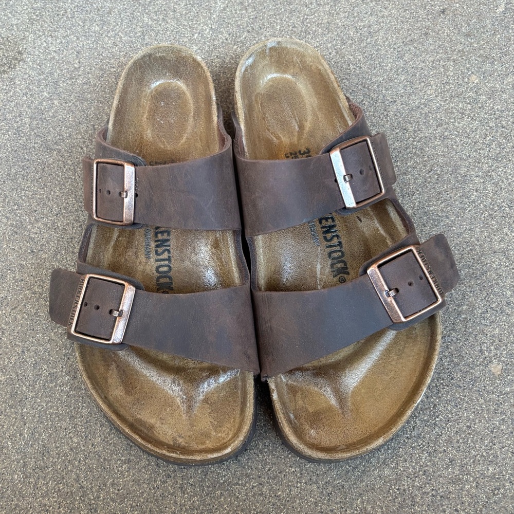Birkenstock Arizona Sandals - EU 39